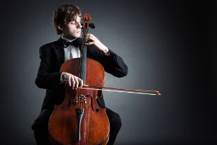 Cellist