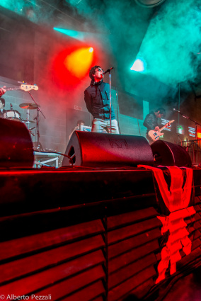 Columbia (Oasis Tribute) — photo 2