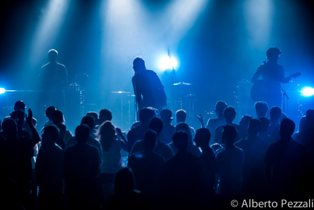 Columbia (Oasis Tribute) — photo 4