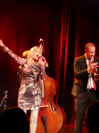 Jasmin Bayer - duo, trio, quartett or band — photo 10