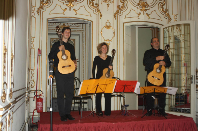 ARAGON GUITAR TRIO — photo 2