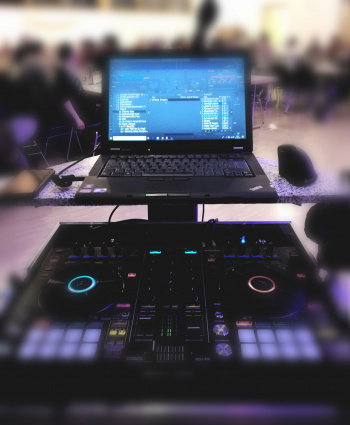 Dj Ballonzauberer Live Musik Kinderparty Zauberer Dj — photo 9