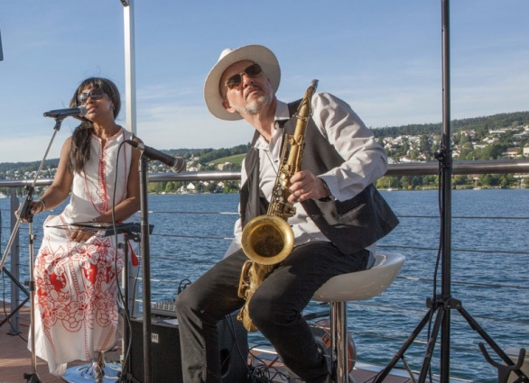 JANET DAWKINS &amp;amp; BLUESAX — photo 2