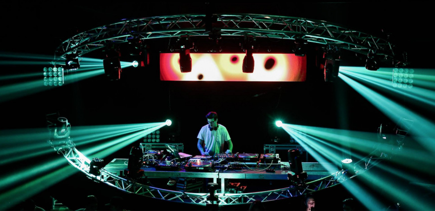 EXTRASTUNDEN / DJ — photo 4