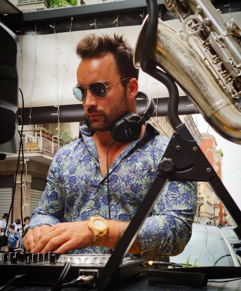 Lorenzo - sax &amp;amp; dj per matrimoni ed eventi — photo 4