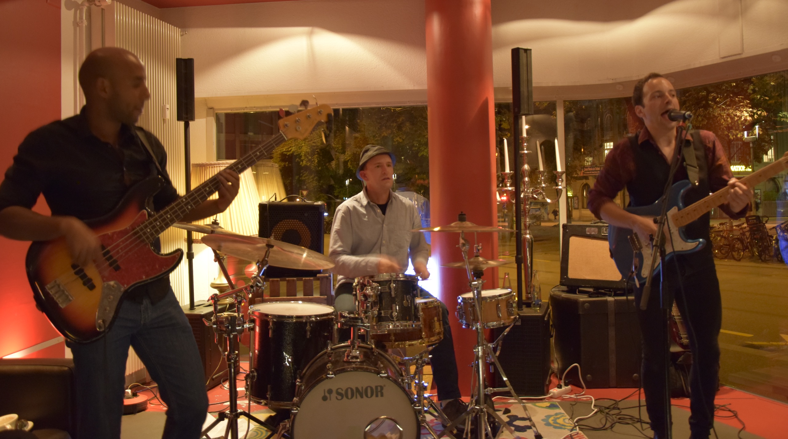 Blues- / Rock Trio für kleine und grosse Anlässe. Stimmungsvoll und vielseitig! — photo 4