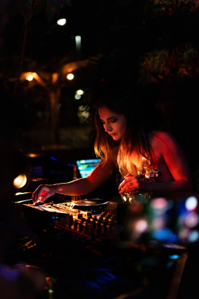 Dj live set with Saxophopone &amp;amp; Djembe — photo 9