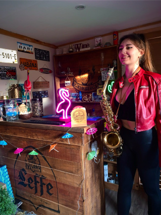 Female Saxophonist — photo 4