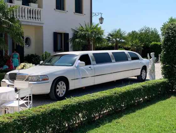 limousine Auto d`epoca — photo 4